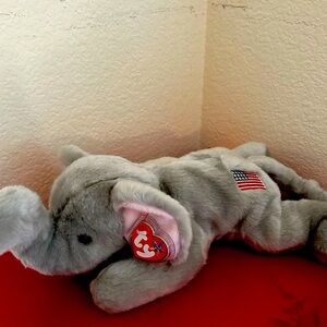 Righty the GOP Beanie